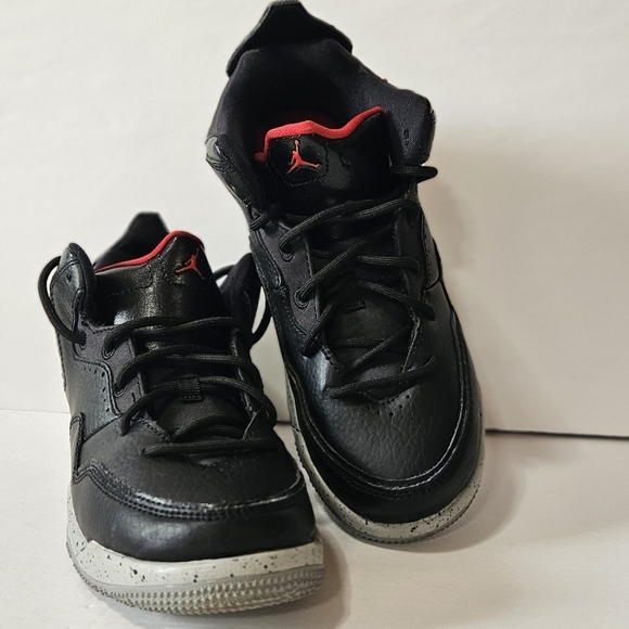 Nike Jordan Courtside 23 (PS) BlackGym Red Particle Kids Sneakers Sizy 3Y - Picture 8 of 8